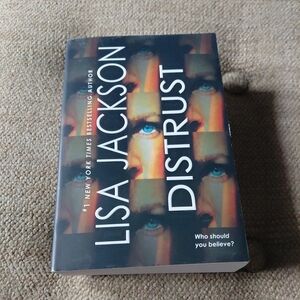 Lisa Jackson 'Distrust' Book
